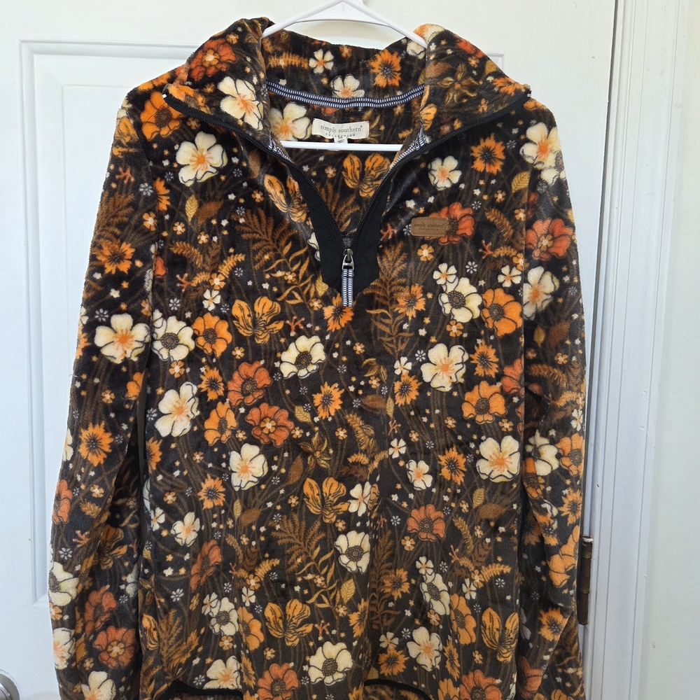 Simply Southern Vintage Floral Fleece - Picture 5 of 5